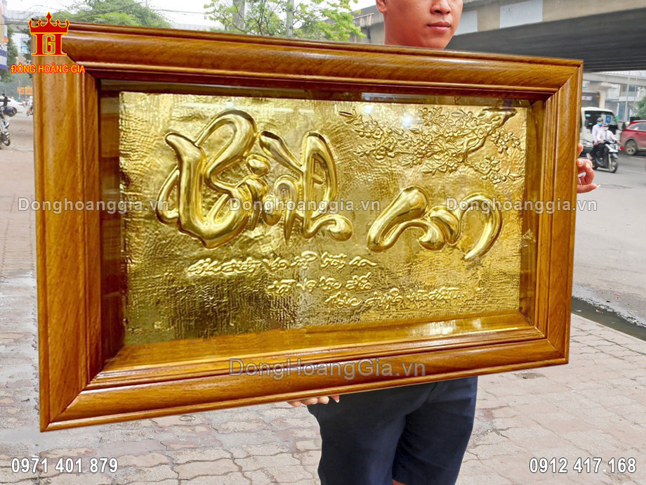 Đồng Hoàng Gia là địa chỉ chế tác tranh chữ bình an bằng đồng uy tín